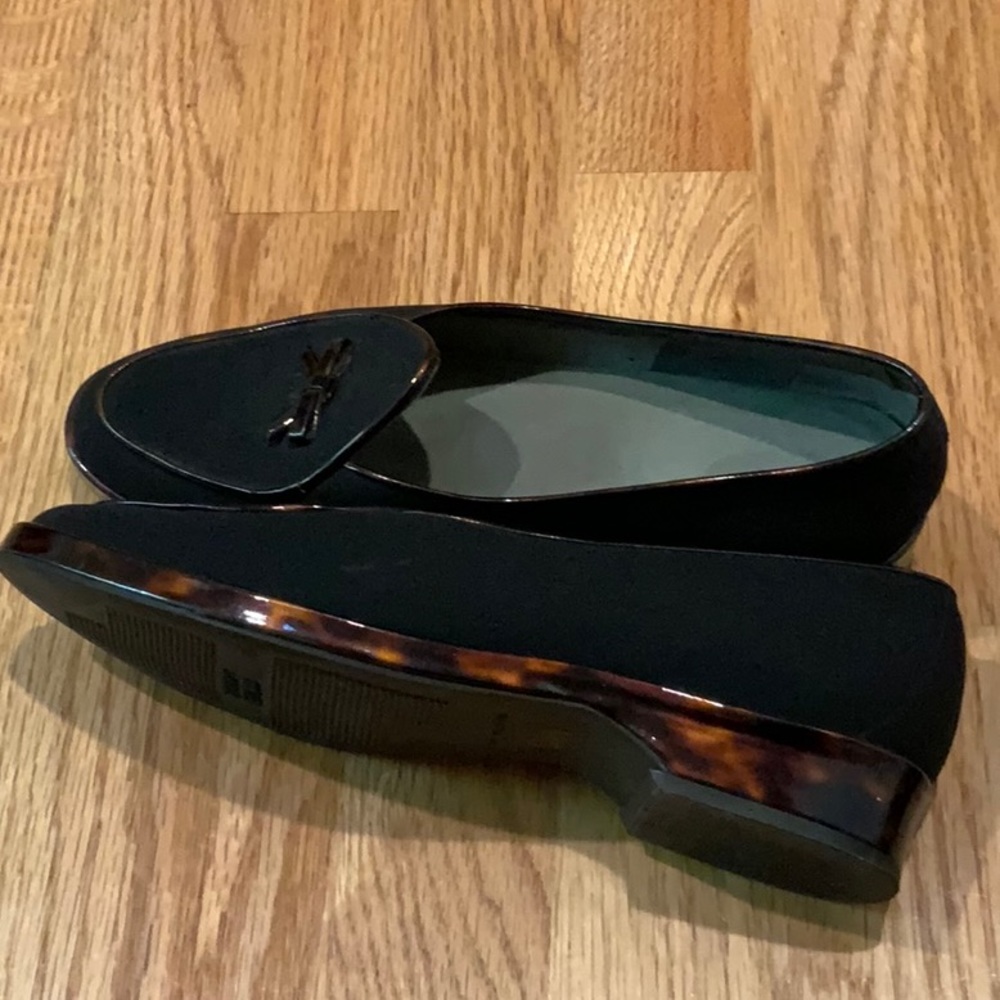 Stuart Weitzman Black Flats with Tortoise SZ 6